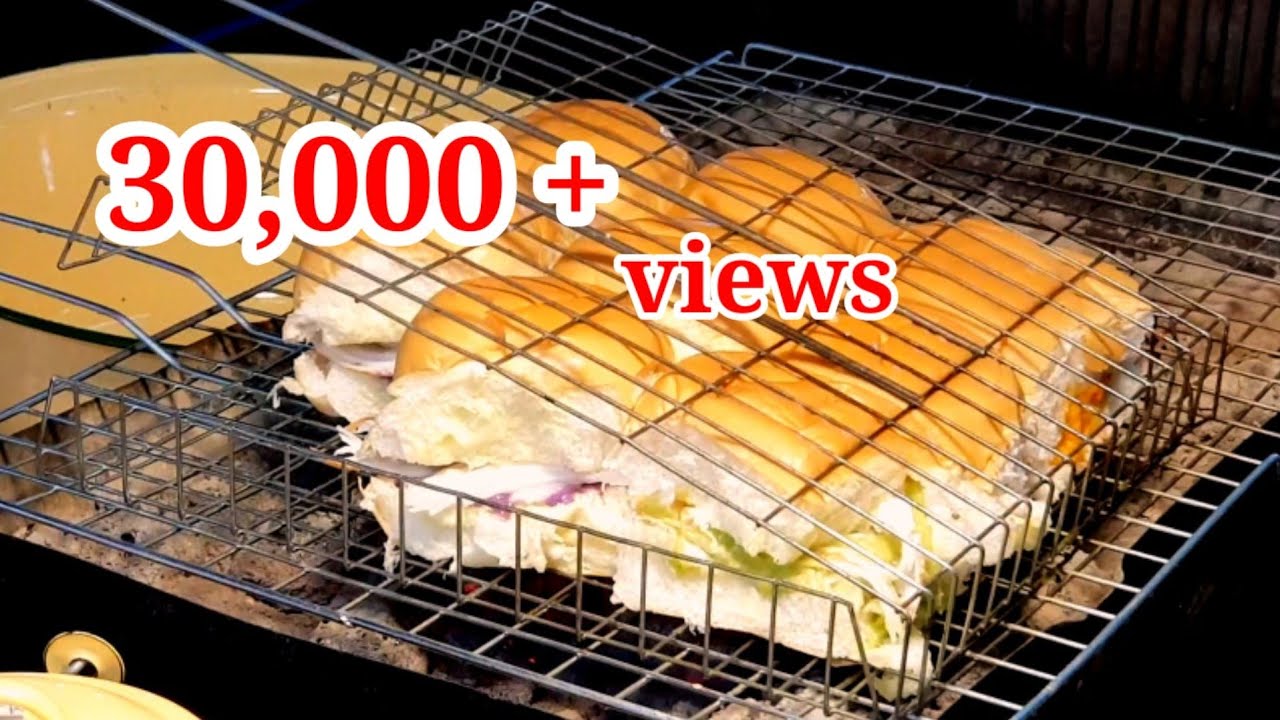 Toast - ขนมปังปิ้งเตาถ่าน ตลาดอะเวค ปทุมธานี | Thai Street Food