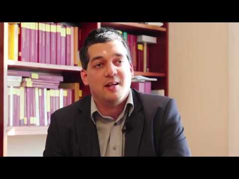 Videó: Hogyan Kell Regisztrálni Az ügyvédi Irodát