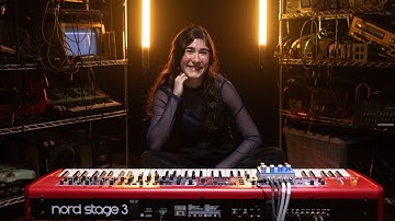 Danae Greenfield Improvises with Cosmosis | Pigtronix