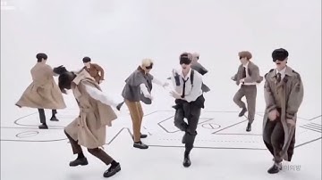 Someone save Chan from blindfold “Backdoor” [ENG SUB] ✵ Stray Kids