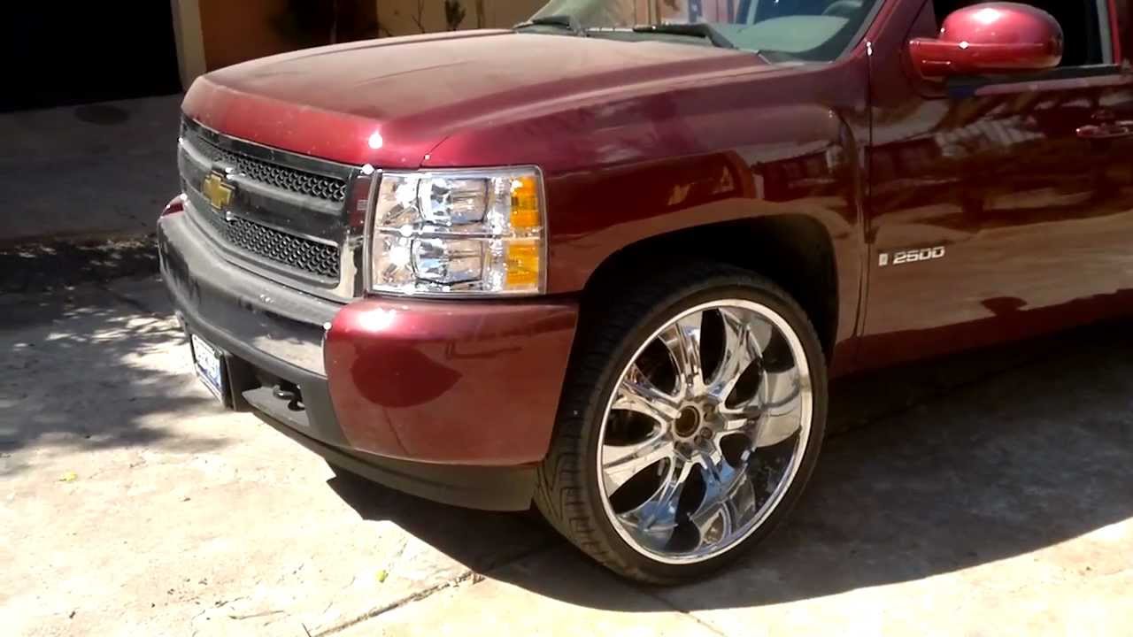 chevrolet silverado con 26\