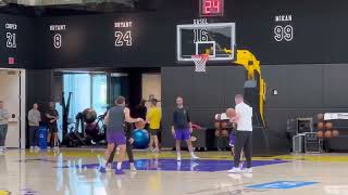 Luka Doncic started with light practice and shooting at Lakers facility - via Dave McMenamin