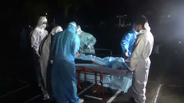 Trực thăng EC-225 đưa ngư dân Quảng Ngãi bị bệnh từ đảo Song Tử Tây vào đất liền điều trị