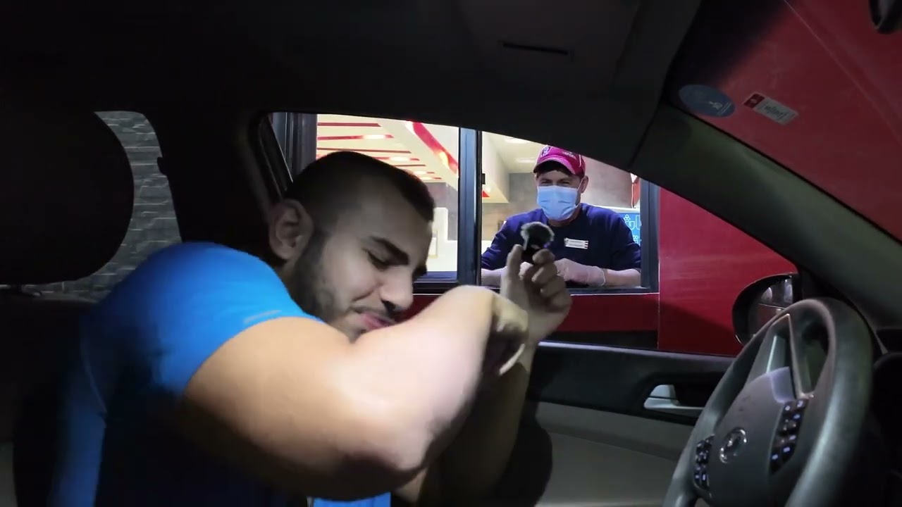 تحديات طلبات السياره !