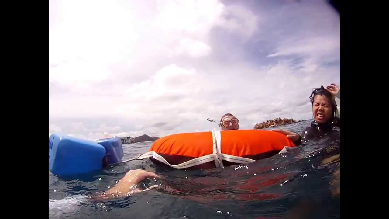 Dive down line and over to Hardeep with Lucas