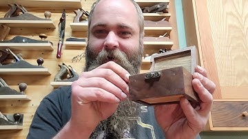 Making an OLD SCHOOL MUSIC BOX from Walnut Scraps