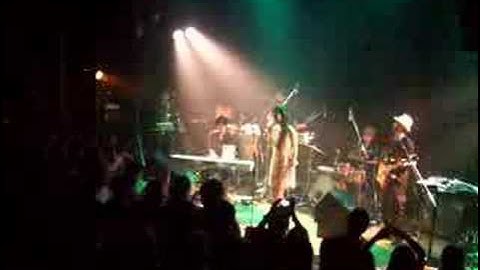 Flat Three - Sky Is The Limit