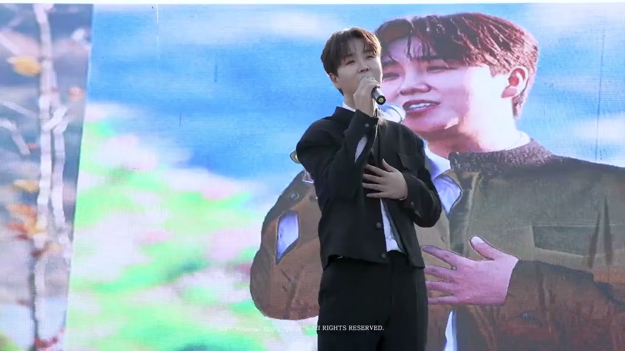 【4K】251104 A Music Concert Together Along the Night Roads of Buyeo  - ‘그림일기’ SONG MIN JUN Fancam