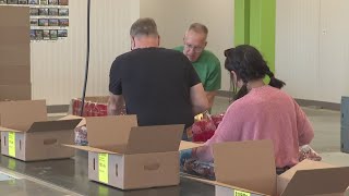 Ongoing government shutdown puts pressure on foodbanks and SNAP benefits