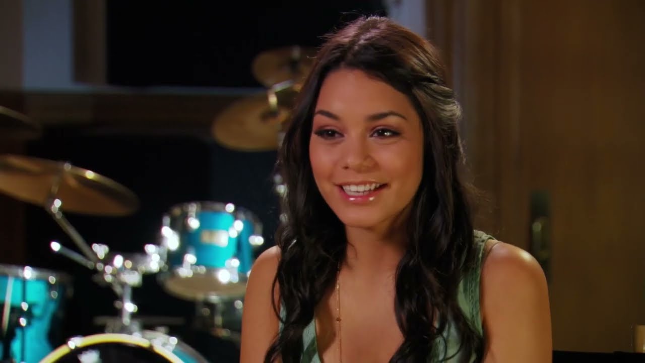 gabriella montez hsm 3 prom dress Amazon.com: VEECOOCOS Gabriella Montez Cosplay Costume Vanessa Hudgens Prom Dress Womens Lace Flower Slip Dress-XS : Clothing, Shoes & Jewelry