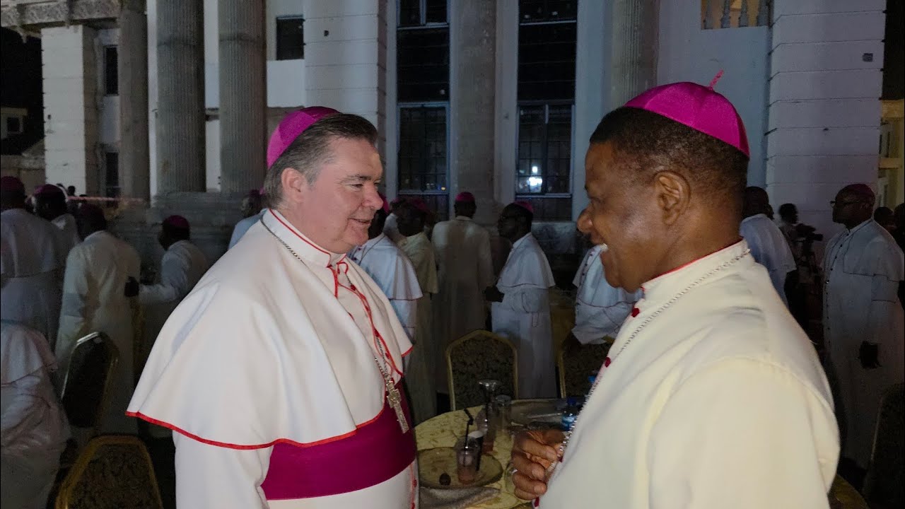 Г-н Клетус М. Ибето проведет гала-вечер с участием католических священнослужителей и самых уважае...