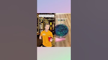 #greenscreen best way to get free drinks😂😂 #tiktokcomedy #funny #laugh
