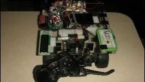 RC Car Controlled via Playstation2 Gamepad and Arduino