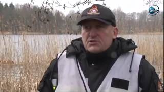 Parafinowa Plama Na Jeziorze W Szczecinku, 02 Kwietnia 2015, 1540 Httpwww.tvn24.Pl