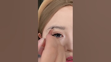 Eyebrow makeup tutorial for beginners: How to draw eyebrows