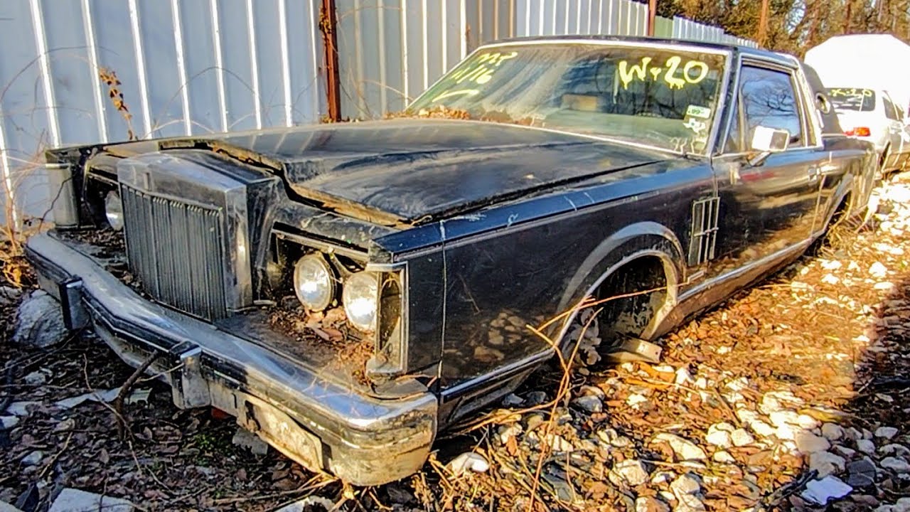 Rare Luxury Lowrider Hits The Yard. 1981 Lincoln Mark VI Givenchy