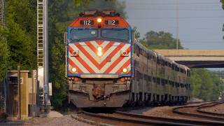 Rush Hour Metra Trains at Lisle, IL