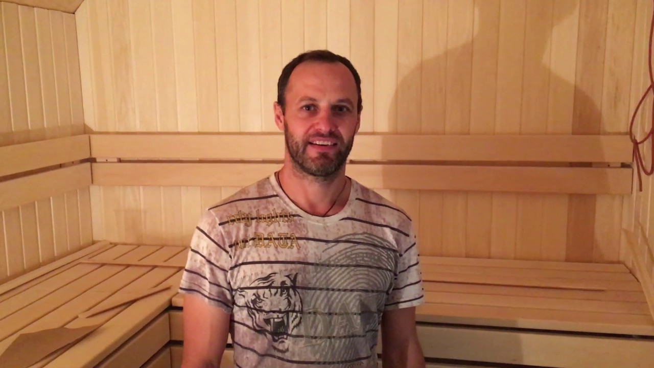 Отделка сауны вагонкой.Монтаж потолочного плинтуса - YouTube