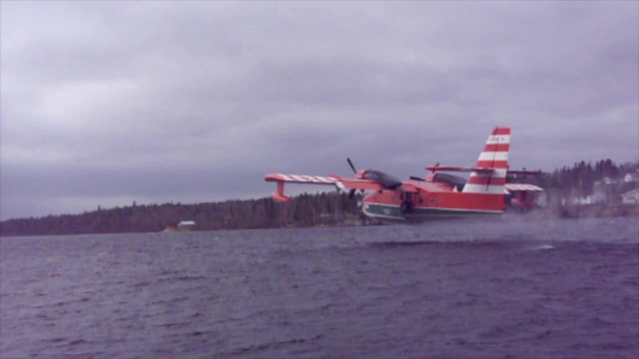 Canadair CL-215 Water Bomber, NL Gov