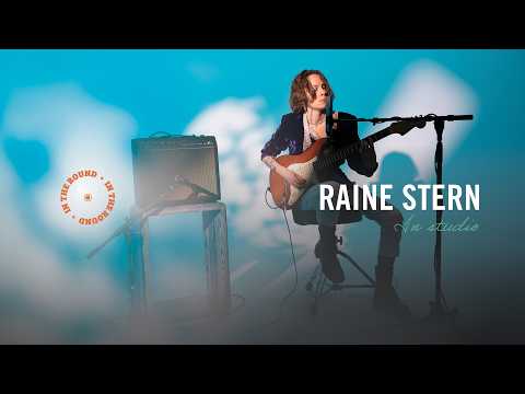 Raine Stern Performs "Saccharine Sweet" Live at Trilix Studio