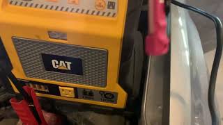 Using CAT Power Bank to Jump a Dead Car Battery
