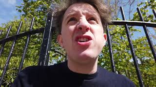 Man tries to get phone fixed. You wont believe click what bait happened next
