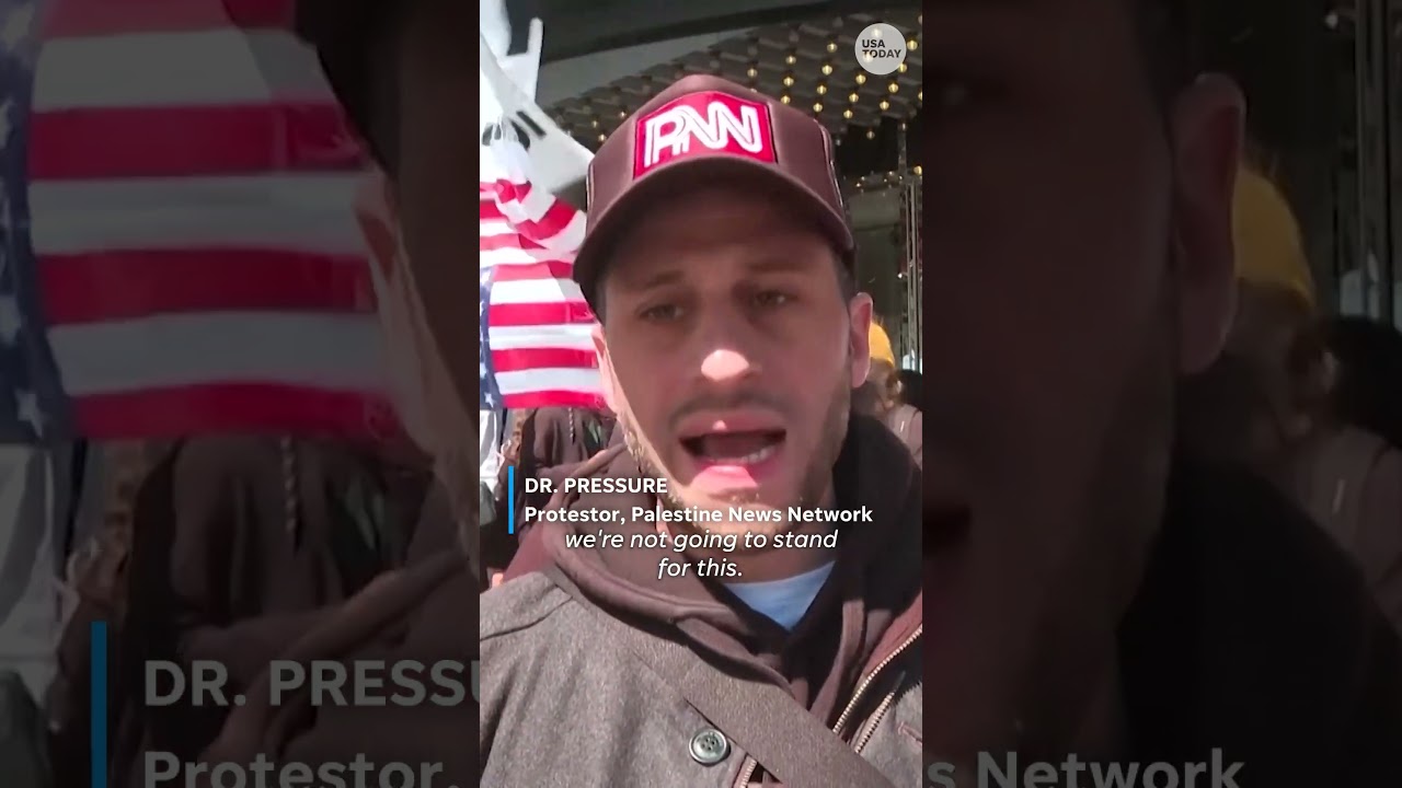 Gal Gadot Walk of Fame celebration crashed by protesters 