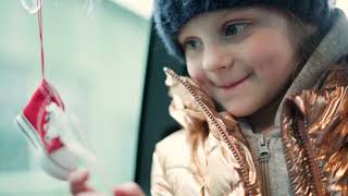 Areon Quality Perfume Commercial Lemon Sniff