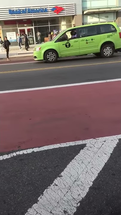 When I Was Waiting For The M60 Bus To Go To LaGuardia Airport YouTube when-i-was-waiting-for-the-m60-bus-to-go-to-laguardia-airport-youtube