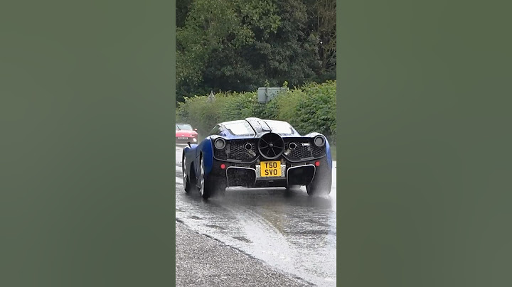 Gordon Murray T50 V12 Howl Sound Leaving Car Meet!