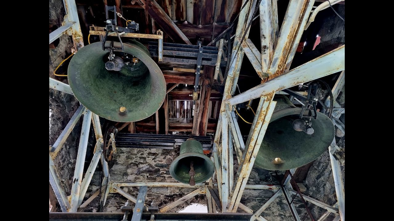 Umhausen (Tirol - A) Geläute der Pfarrkirche zum Hl. Veit