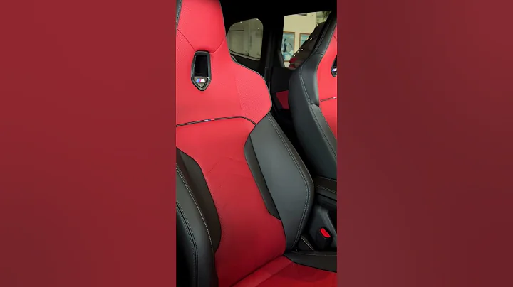 Progressive design and outstanding driving dynamics - this is the BMW X1 M35i xDrive.