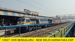 12627: KSR Bengaluru - New Delhi Karnataka SF Exp Arriving Daund Jn: Piggyback Days : WPD4D + WAP7