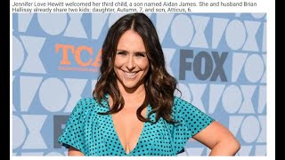 Jennifer Love Hewitt gives birth to son with husband Brian Hallisay