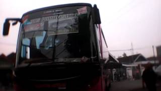 Telolet bus Hasyim Asy'ari lagu Helly guk guk dan gundul  pacul