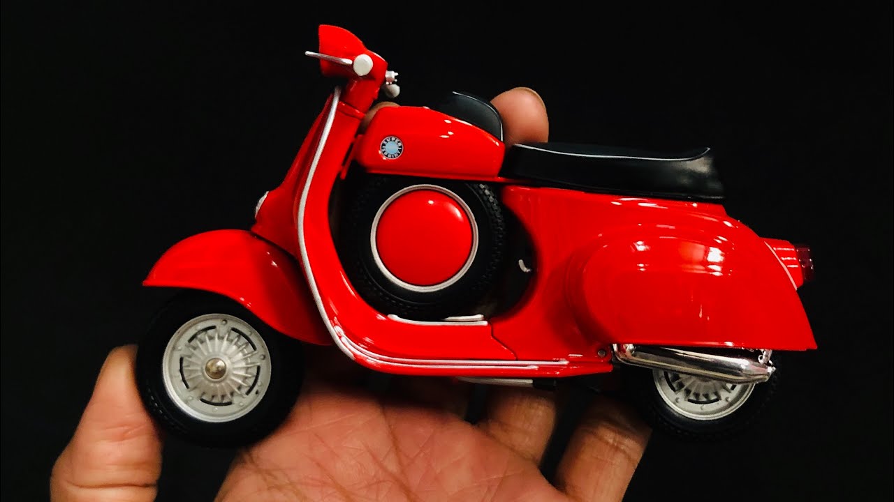 Minichamps Vespa 90 Super Sprint 1970 “HD” - YouTube