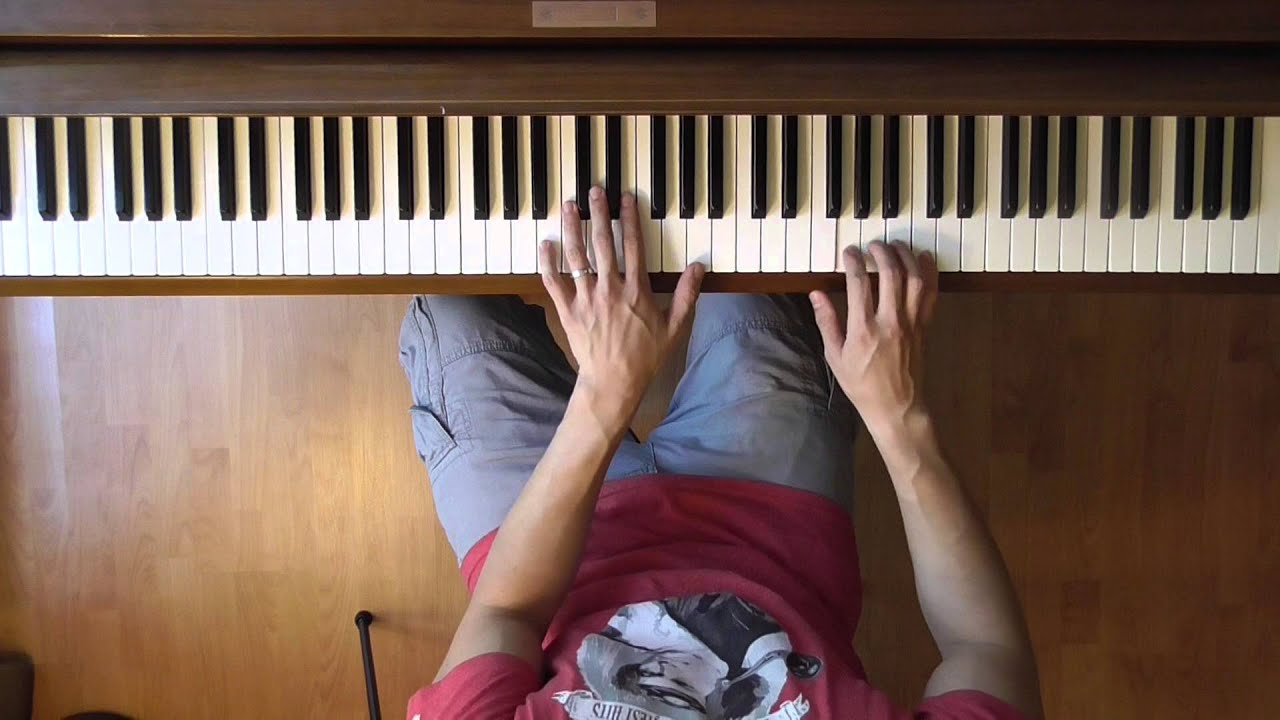 A Celebration of Carols {A Christmas Medley} (Advancetime Christmas) [Advanced Piano Tutorial]