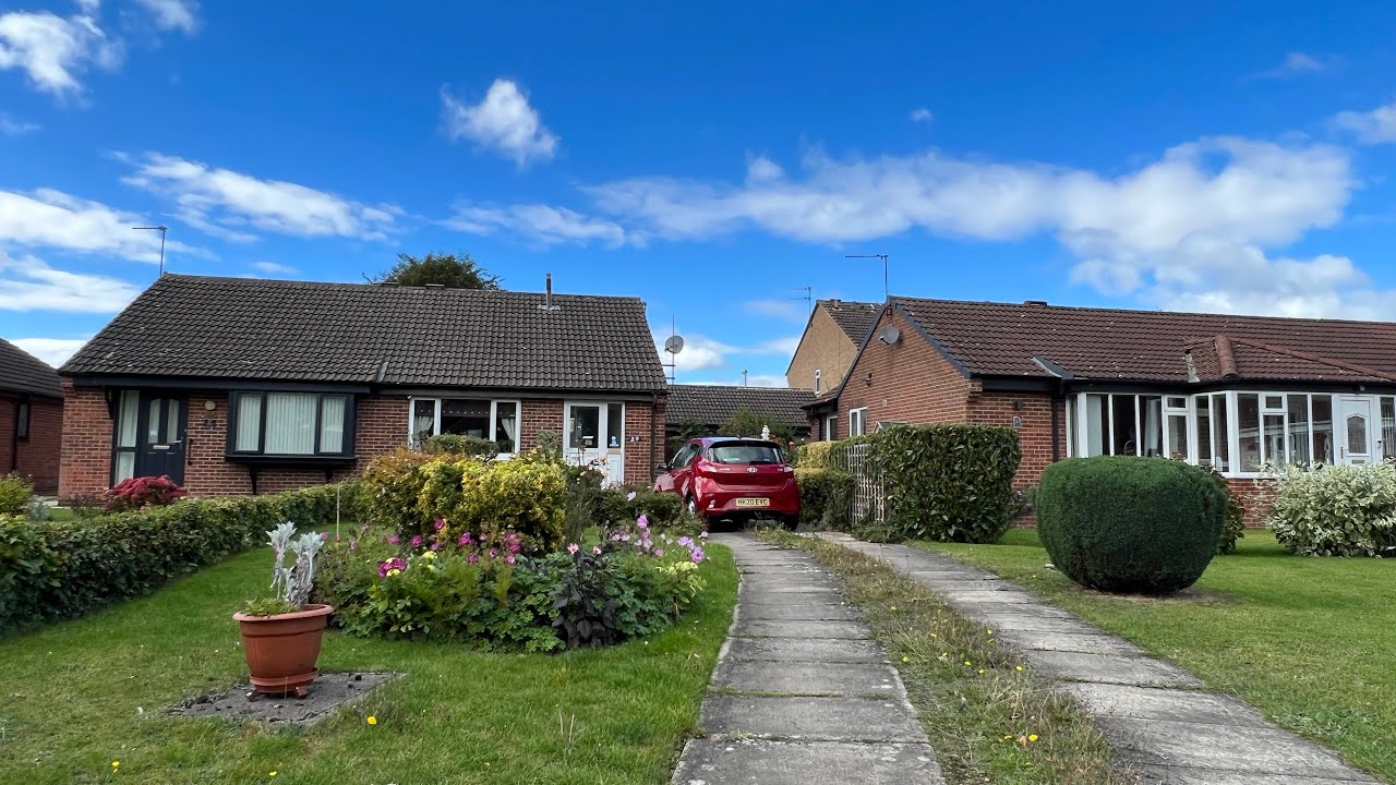 Plane Tree Avenue, Shadwell Lane, LS17 For Sale Leeds Estate Agent