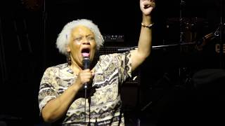 Video thumbnail of "Sweet Home Chicago --Barbara Morrison"