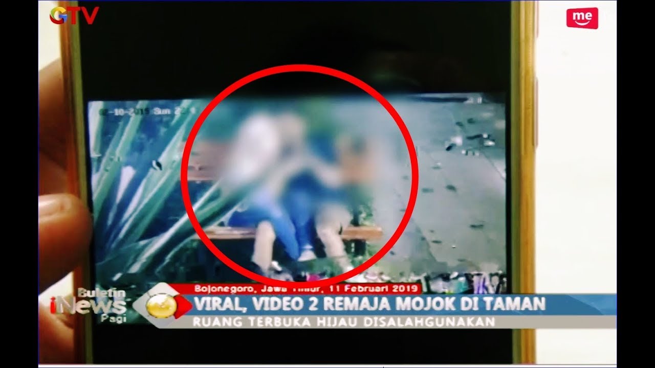 Video Pelajar Pakai Seragam Mojok Mesum di Alun-alun Kota Bojonegoro - BIP  1202 - YouTube