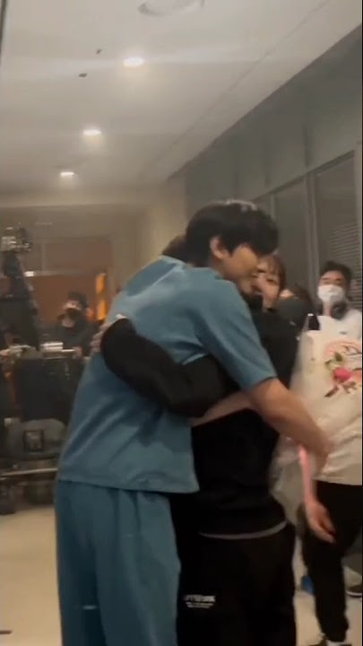 Ahn hyo seop and Lee sung kyung hug | Dr. Romantic 3 | Behind the scene #ahnhyoseop #leesungkyung