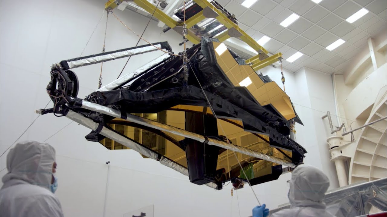 NASA's James Webb Space Telescope Arrives in California for Final Assembly (Photos)