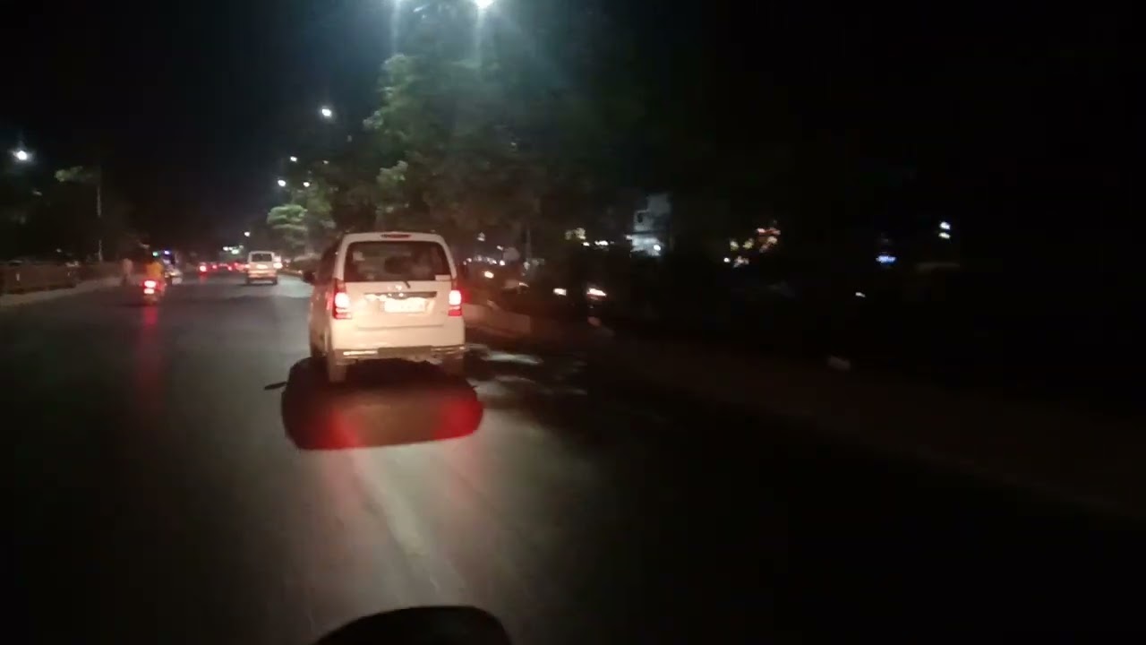 Prayagraj Vlog...Jhunsi Police Chowki to Trivenipuram gate...We लोग।