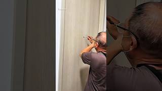 This Locksmith Opened a Locked Door in 10 Seconds Without Breaking It 😱 #shorts
