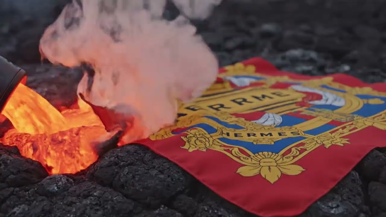 Lava vs Flag – Fiery Destruction in Action! 🔥🚩