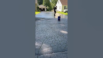 The Shocking Truth 😱 Behind Your Crumbling Driveway! 🛣️ #asphaltcare 🚧 #crackfilling 🕳️ 🏡 #driveway