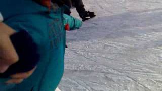 Eva Machek Schaatst Op Het Rijnplein