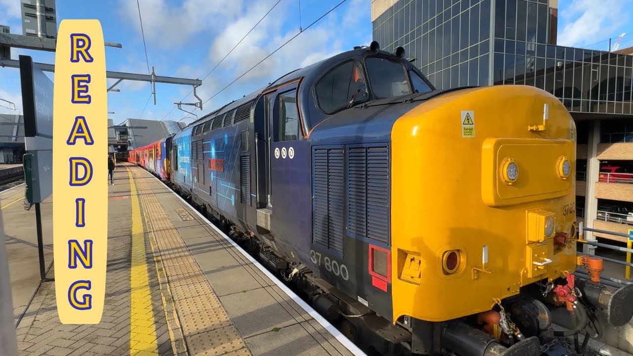 Trainspotting at Reading Station | Class 66, 60, 37 & Passenger Action (Week Ending 30 Nov 2025)