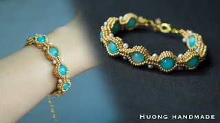 Blue eyes beaded bracelet. Seed beads jewelry tutorial