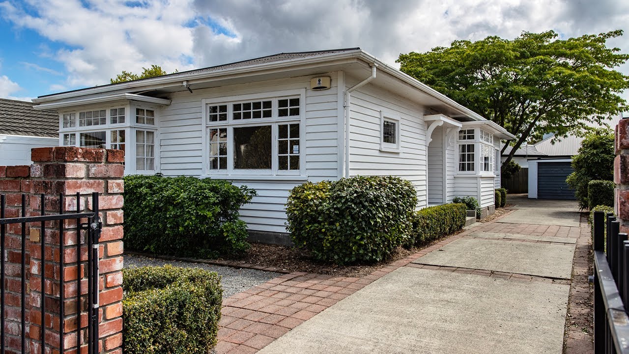 Ripe for Renovations on Wroxton 56 Wroxton Terrace, Merivale